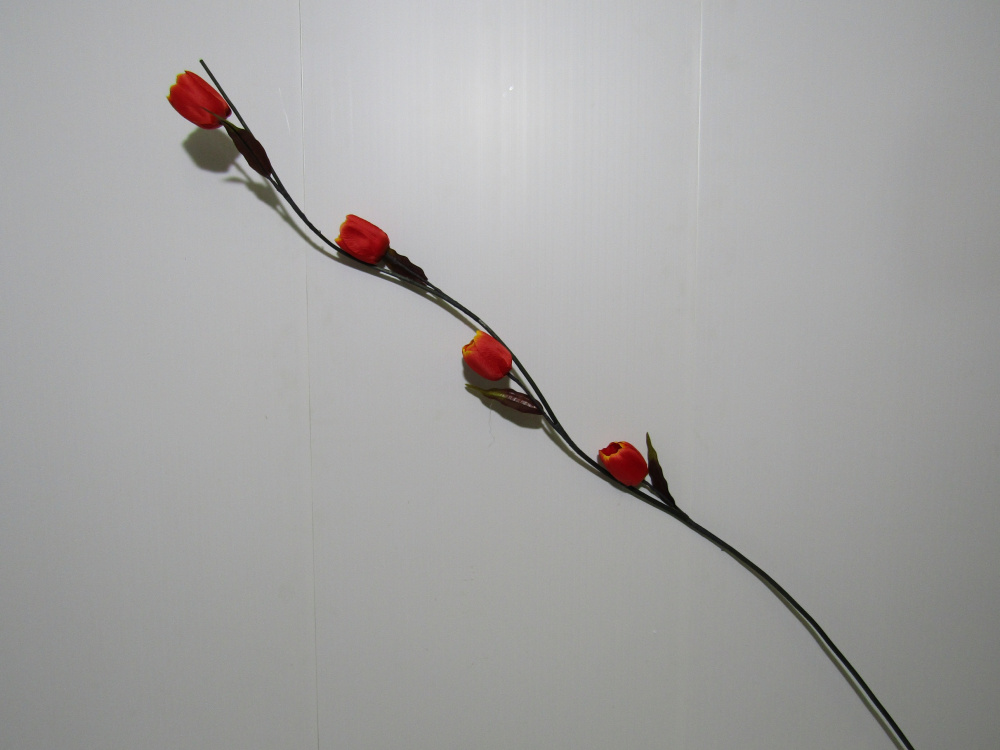 Ветка для декора "Тюльпан" красный 1,6м 5шт/уп S222